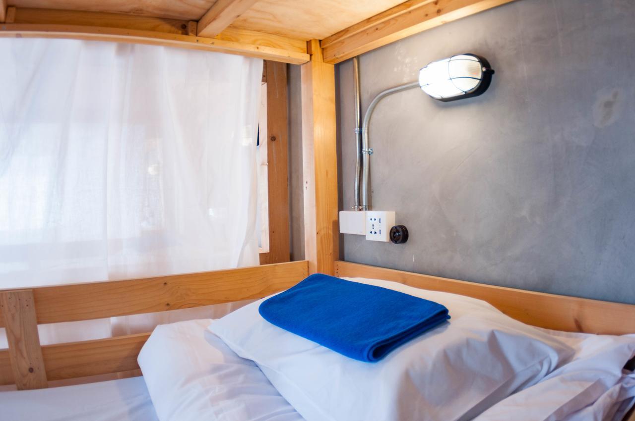 A'Stel Bangrak (Adults Only) Hostel Bangkok Luaran gambar
